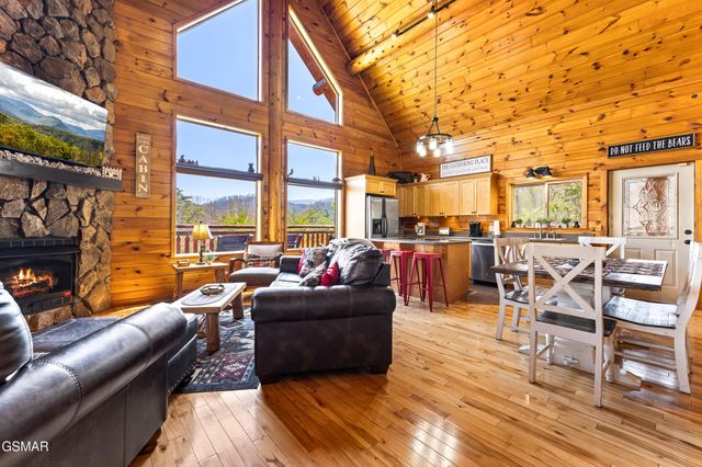 2971 Drue Fox Way, Sevierville, TN 37862