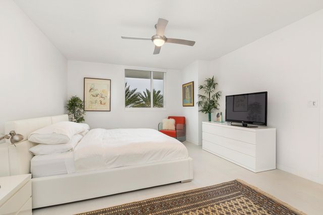 1551 N Flagler Drive 711, West Palm Beach, FL 33401