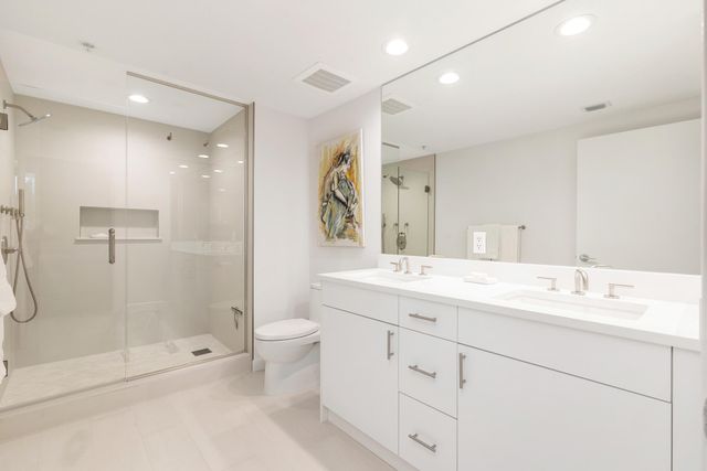 1551 N Flagler Drive 711, West Palm Beach, FL 33401