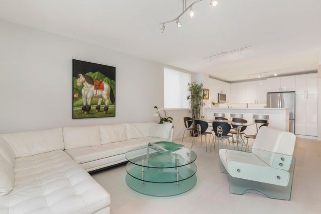 1551 N Flagler Drive 711, West Palm Beach, FL 33401