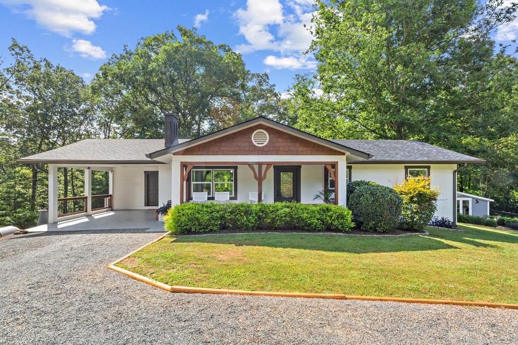 307 Pleasant Gap Cemetery Dr, Ellijay, GA 30540