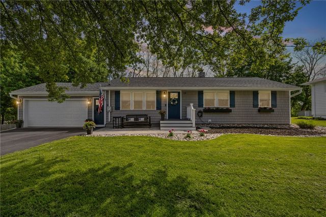 19 Dryer Avenue, Victor, NY 14564