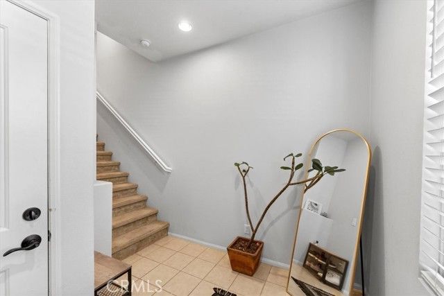 955 Sweetbriar Lane E, Azusa, CA 91702