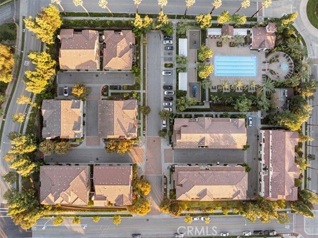 955 Sweetbriar Lane E, Azusa, CA 91702