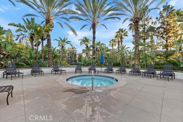 955 Sweetbriar Lane E, Azusa, CA 91702