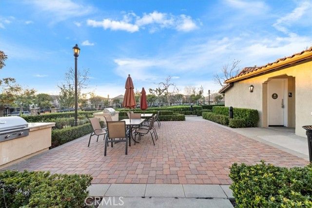 955 Sweetbriar Lane E, Azusa, CA 91702