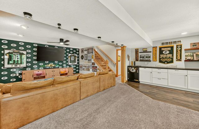 3407 Birchwood Lane SW, Rochester, MN 55902