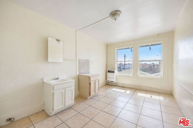 521 S Union Avenue, Los Angeles, CA 90017