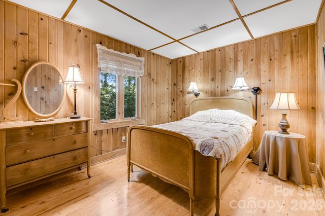 203 Laurel Lane, Little Switzerland, NC 28749