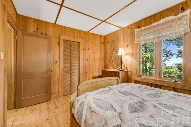 203 Laurel Lane, Little Switzerland, NC 28749