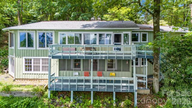 203 Laurel Lane, Little Switzerland, NC 28749