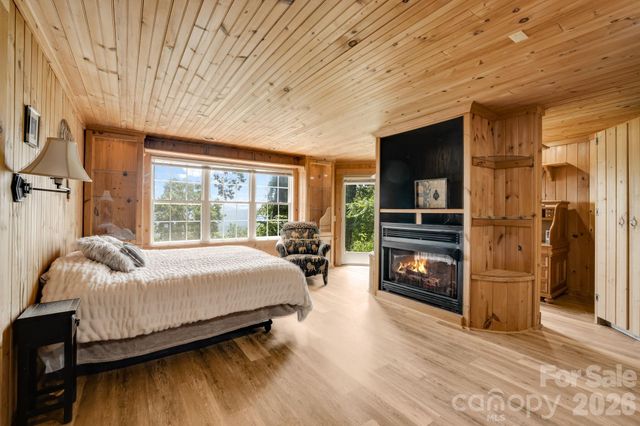 203 Laurel Lane, Little Switzerland, NC 28749