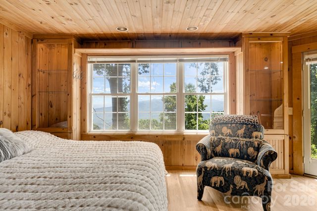 203 Laurel Lane, Little Switzerland, NC 28749