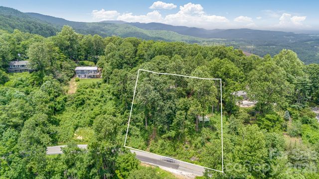 203 Laurel Lane, Little Switzerland, NC 28749