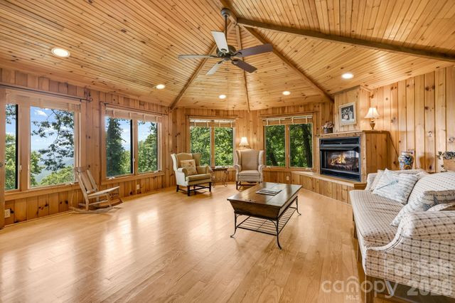 203 Laurel Lane, Little Switzerland, NC 28749