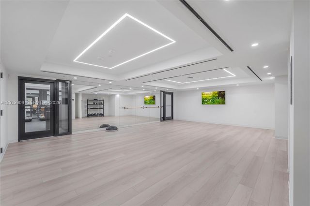 225 N Miami 3109 3109, Miami, FL 33128