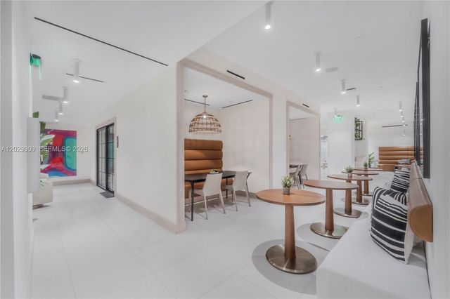 225 N Miami 3109 3109, Miami, FL 33128