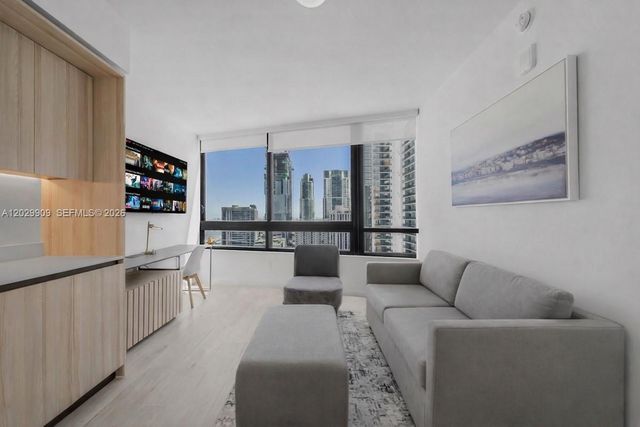 225 N Miami 3109 3109, Miami, FL 33128