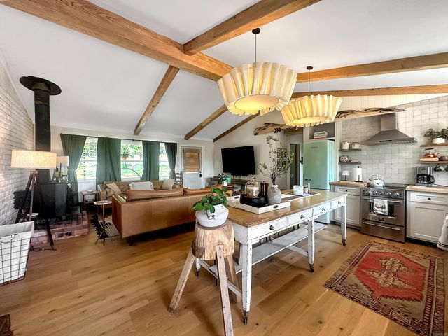 170 Lynn Creek Dr, Fairfield Bay, AR 72088