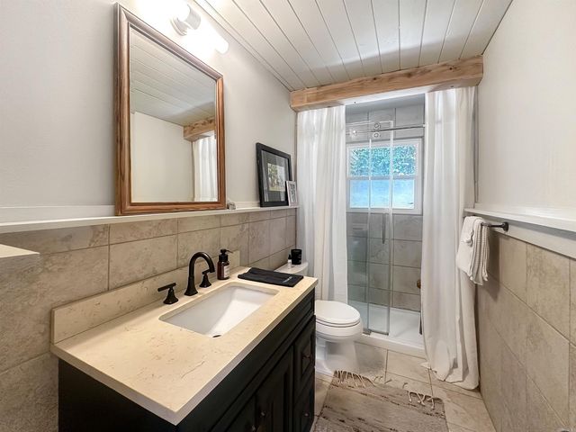 170 Lynn Creek Dr, Fairfield Bay, AR 72088