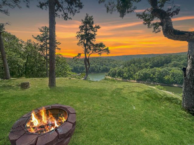 170 Lynn Creek Dr, Fairfield Bay, AR 72088