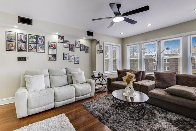 1337 S Austin Boulevard, Cicero, IL 60804