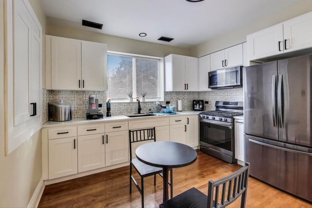 1337 S Austin Boulevard, Cicero, IL 60804