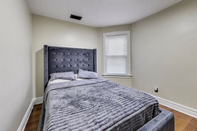 1337 S Austin Boulevard, Cicero, IL 60804