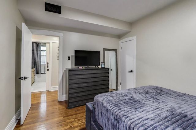 1337 S Austin Boulevard, Cicero, IL 60804