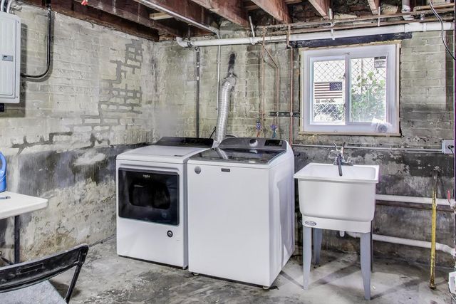 1337 S Austin Boulevard, Cicero, IL 60804