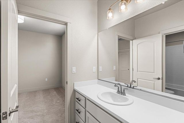 2970 E Tuolumne Rd, Turlock, CA 95382