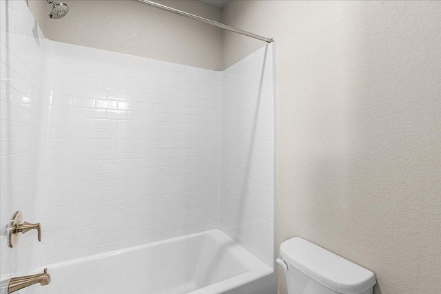 2970 E Tuolumne Rd, Turlock, CA 95382