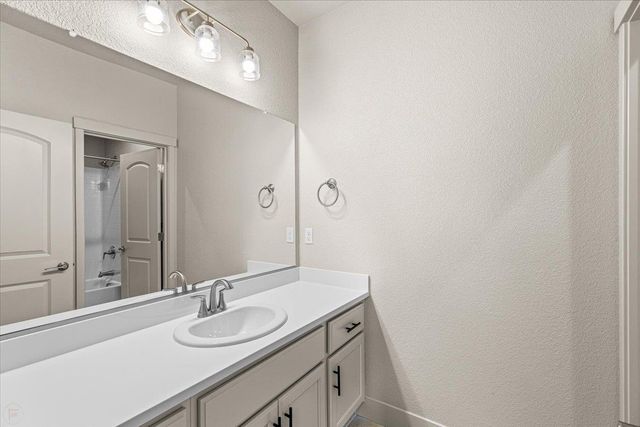 2970 E Tuolumne Rd, Turlock, CA 95382