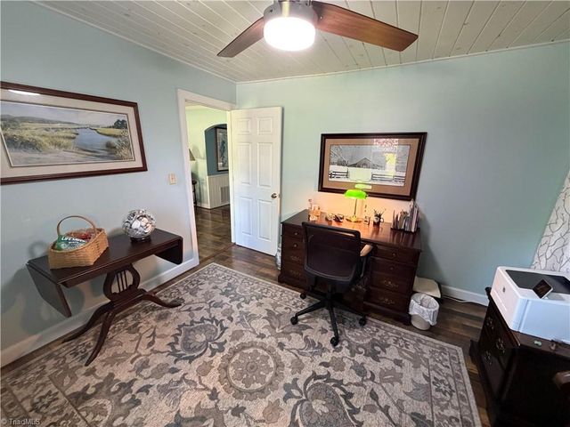 921 N Franklin Road, Mount Airy, NC 27030