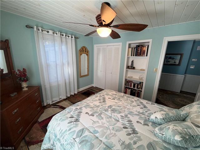 921 N Franklin Road, Mount Airy, NC 27030