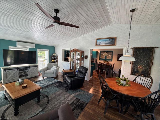921 N Franklin Road, Mount Airy, NC 27030
