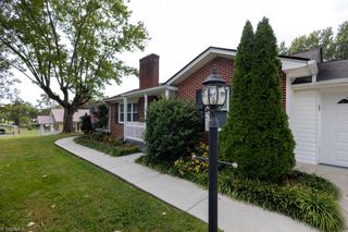 921 N Franklin Road, Mount Airy, NC 27030