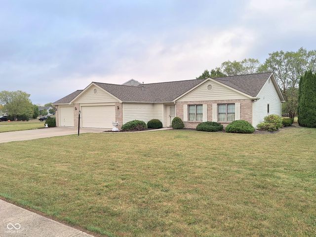 2306 Laforge Lane, Auburn, IN 46706