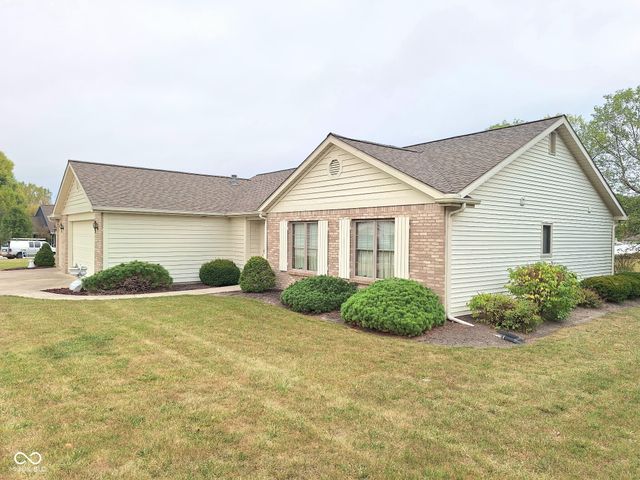 2306 Laforge Lane, Auburn, IN 46706