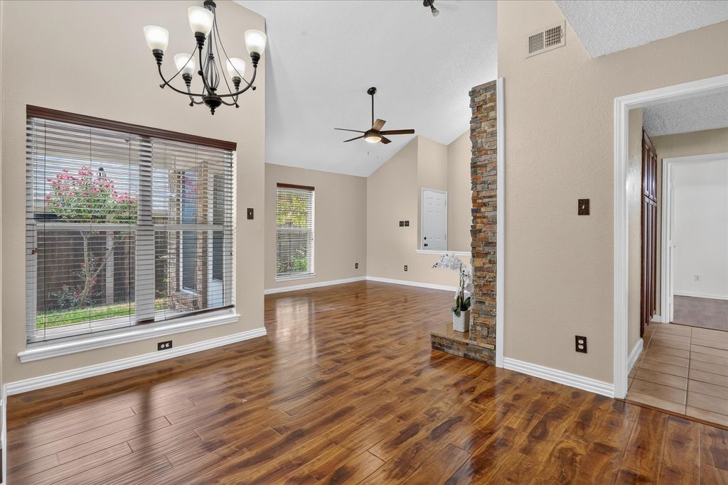 10634 Tall Oak Drive, Fort Worth, TX 76108 — photo 3