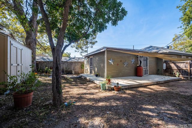 428 W LULLWOOD AVE, San Antonio, TX 78212