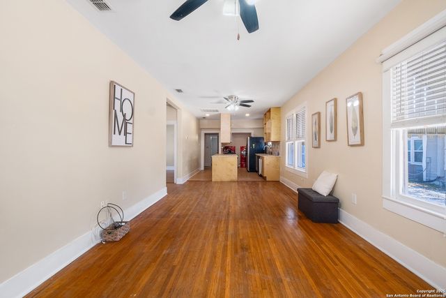 428 W LULLWOOD AVE, San Antonio, TX 78212