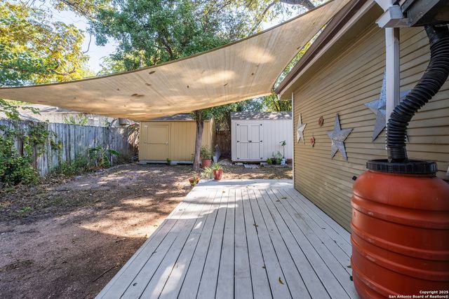 428 W LULLWOOD AVE, San Antonio, TX 78212