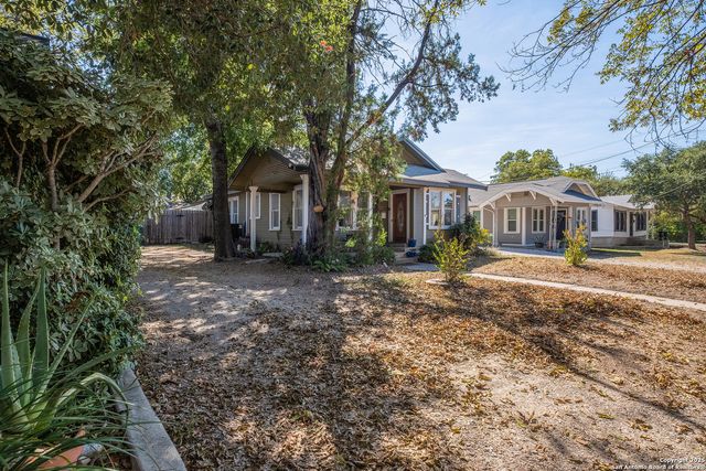 428 W LULLWOOD AVE, San Antonio, TX 78212
