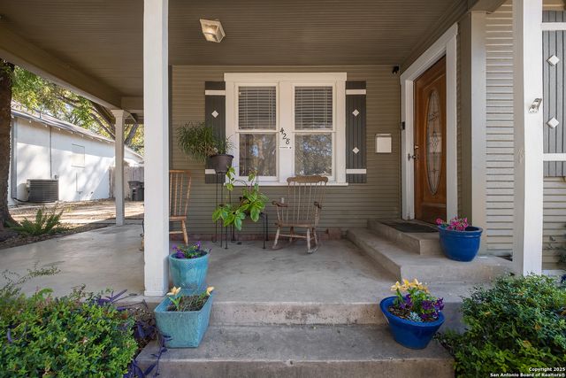 428 W LULLWOOD AVE, San Antonio, TX 78212