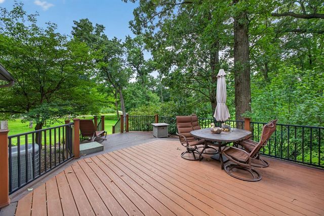 5843 Meadow Drive SE, Rochester, MN 55904