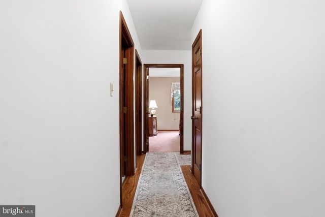 6 ENCK CIRCLE, Enola, PA 17025