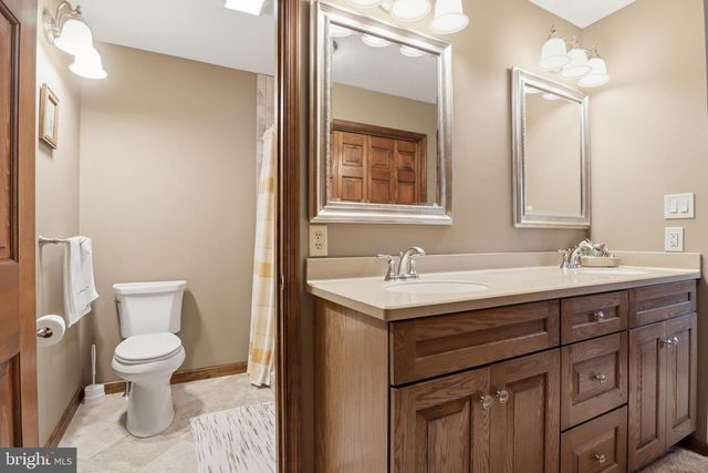6 ENCK CIRCLE, Enola, PA 17025