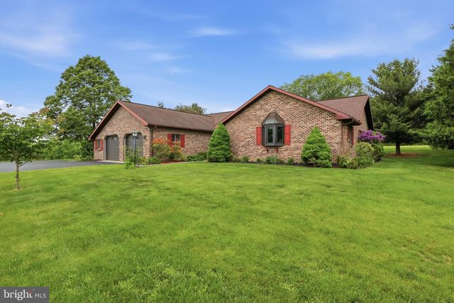 6 ENCK CIRCLE, Enola, PA 17025
