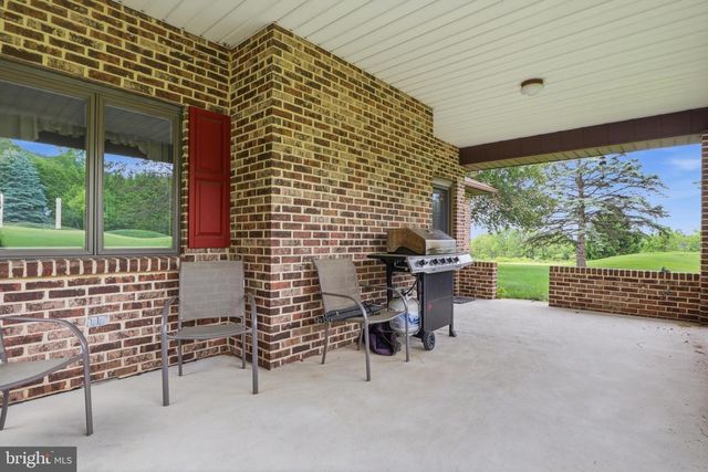 6 ENCK CIRCLE, Enola, PA 17025